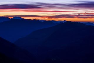 云，山，自然，日出，日落，山，山峰，风景