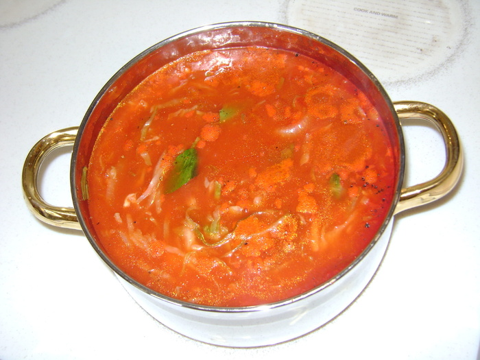 银色烹饪锅，填充，红色，菜，汤，蔬菜汤，午餐，晚餐