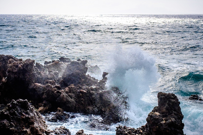 海浪，岸石，白色，天空，风景，摄影，海洋，波浪