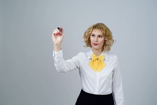女性，手持，黑色，记号笔，企业家，白板，写作，商业