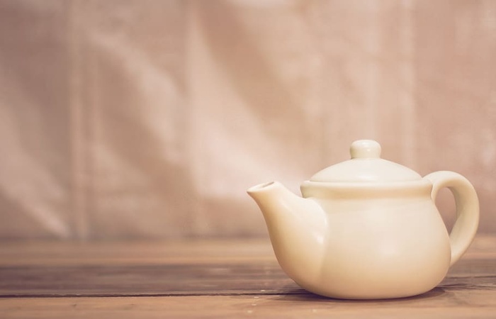 白色，陶瓷，茶壶，棕色，表面，茶壶，茶，桌子