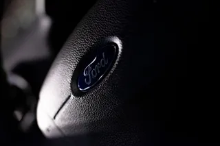 电子产品，扬声器，音频扬声器，商标，符号，徽标，方向盘，塑料