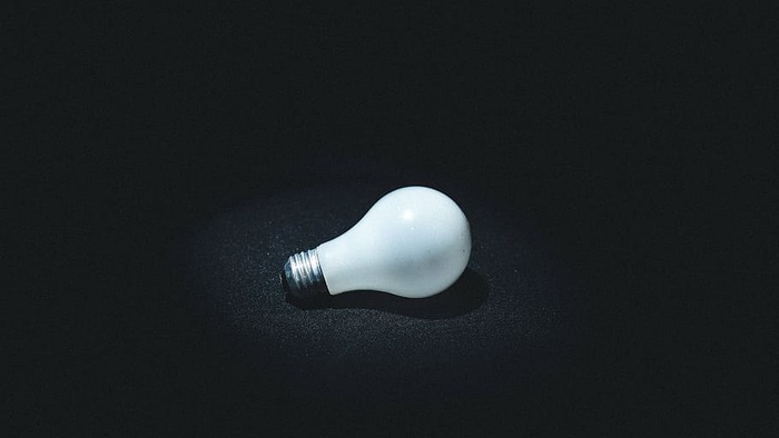 白色灯泡，照片，灯，灯泡，灯泡，想法，物体，单个物体