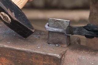 金属，冶金，铁匠，锤子，旧工艺，手工工具，作业工具，工具