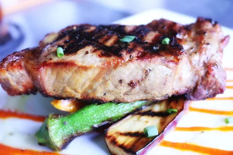 肉,女士,手指,茄子,盘子,金枪鱼,烤,烧烤 肉,女士,手指,茄子,盘子,金枪鱼,烤,烧烤