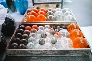 意大利穆拉诺岛上的维尼尼玻璃厂和博物馆