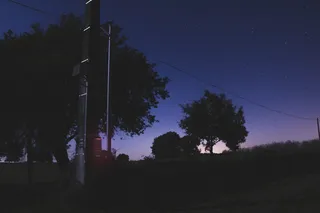 夜、光、灯柱、树、户外、自然、天文、心情