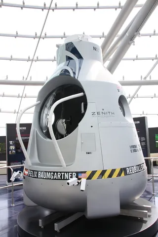 Felix，Baumgartner，平流层，跳跃，Felix，Baumgartner，2012，太空舱，飞机