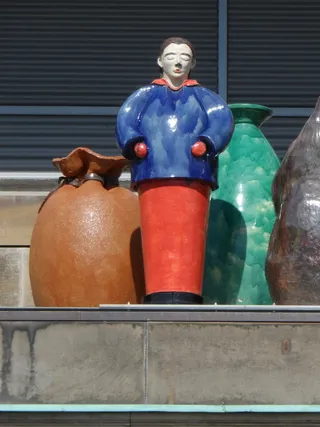 artwork，the陌生人，documenta ix，artists，thomas schütte，kassel，art，outside art