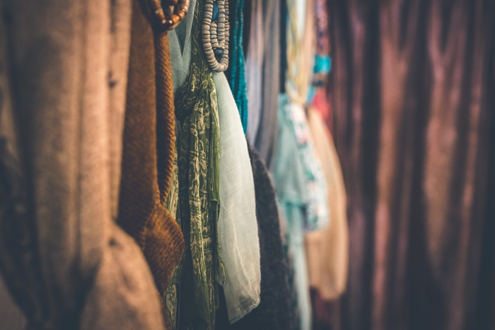 围巾的选择性聚焦摄影