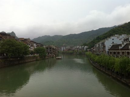 天际线，河流两岸，俯瞰，建筑，水，建筑结构，建筑外观，建筑