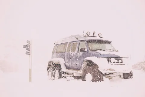 蓝色,车辆,雪,有盖,gound,汽车,旅行,旅行 蓝色,车辆,雪,有盖,gound,汽车,旅行,旅行