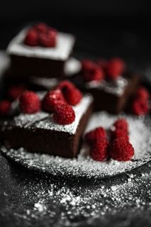 无麸质红豆布朗尼配花生酱