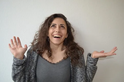 女人，穿着，开放，开衫，墙，惊喜，多元文化，语言学校