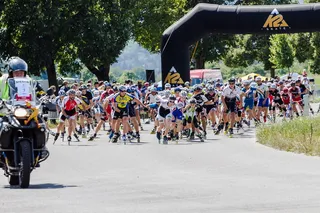 在线滑冰，在线比赛，轮滑，比赛，溜冰，运动，人，人群