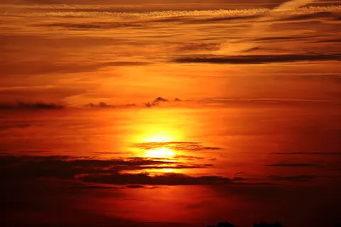 日落、太阳、云朵、乌云、阿本斯丁姆蒙、天空、落日、夜空 日落、太阳、云朵、乌云、阿本斯丁姆蒙、天空、落日、夜空