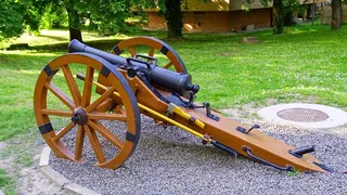 历史上，枪支、旅游、武器、古董、国防、中世纪