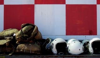 飞行，飞行员装备，骨圆顶，降落伞，红，白，跳棋，飞行头盔