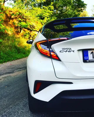 česko，oslavička，生态汽车，生态，混合动力汽车，混合动力，白色汽车，绿色汽车