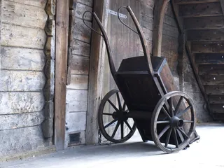 Coach、Mountains、Norway、Still Life、wood、wheel、transportation、day