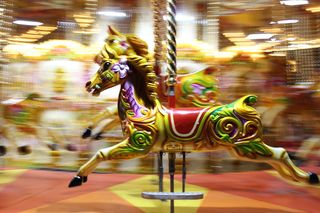 英国，伦敦，旋转木马，动物表现，模糊运动，游乐园游乐设施，表现，游乐园