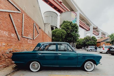 葡萄牙里斯本LX工厂创意区的时髦咖啡馆、设计工作室和商店