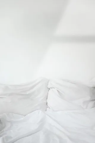 白色纺织品, 床, 家具, 白色, 纺织品, 片材, 麻布, 枕头