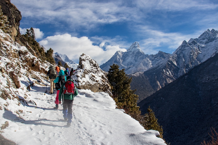 喜马拉雅山，尼泊尔，徒步旅行，徒步旅行，人，步行，下雪，寒冷