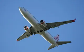 飞机，飞机，喷气式飞机，飞机，飞行，蓝色，天空，运输