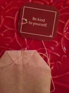 A信息、信息、妙语、击倒包、文字、室内、特写、红色