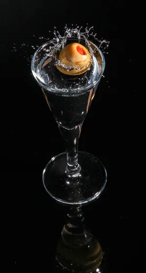 圆形、棕色、水果、水滴、玻璃、水、鸡尾酒、注射 圆形、棕色、水果、水滴、玻璃、水、鸡尾酒、注射