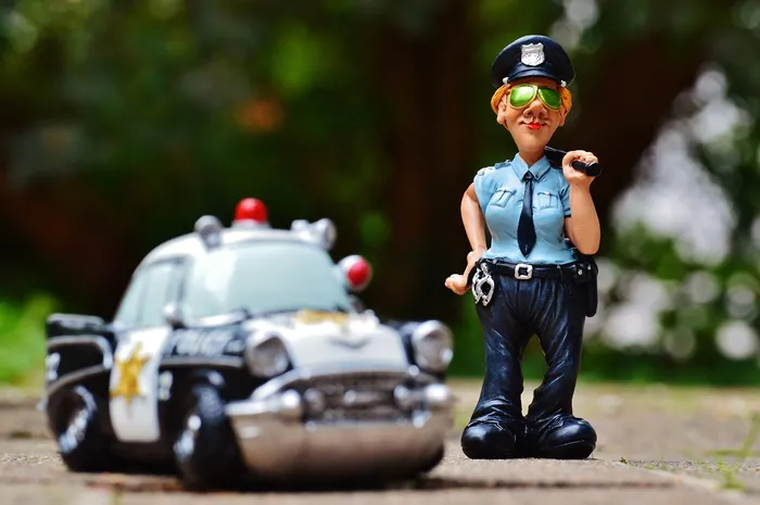 男警察动作图，女警察，警察，警车，人物，搞笑，有趣，手铐