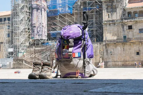 背包，圣地亚哥，路径，旅行，圣地亚哥路径，背包，街道，建筑外观