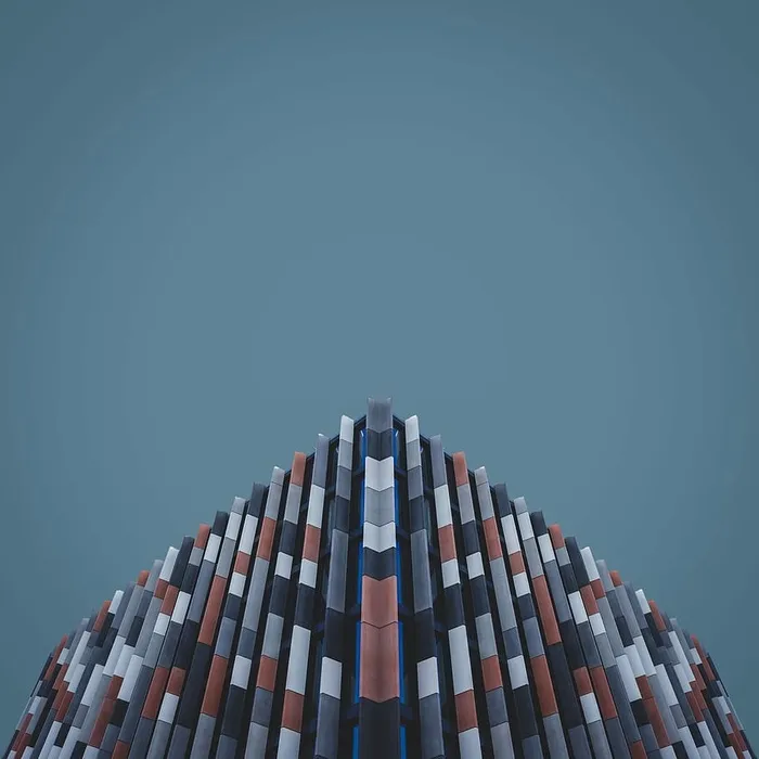 多色建筑插图、多色抽象艺术品、建筑、建筑、立面、外部、天空、蓝色