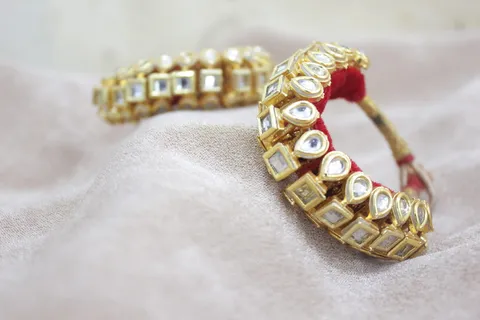 金色，珠宝，财富，特写，戒指，无人，室内，静物