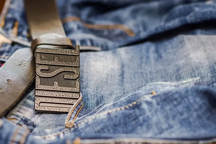 牛仔裤、柴油机、时尚、魅力、生活方式、吸引力、牛仔、纺织品