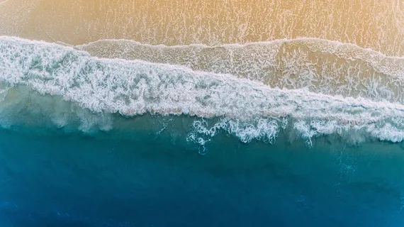 鸟瞰图、视图、海滨、海、海洋、蓝色、水、波浪 鸟瞰图、视图、海滨、海、海洋、蓝色、水、波浪