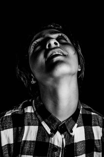 很好，笑声，微笑，脸，肖像，头像，正面视图，一个人