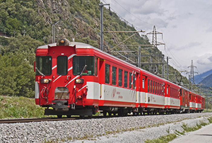 matterhorn gotthard bahn，mgb，税务车，旧，区域列车，rhone valley，窄路，米轨