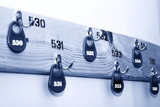 支票室，支票，夹子，衣帽间，衣服，外套，音乐会，细节