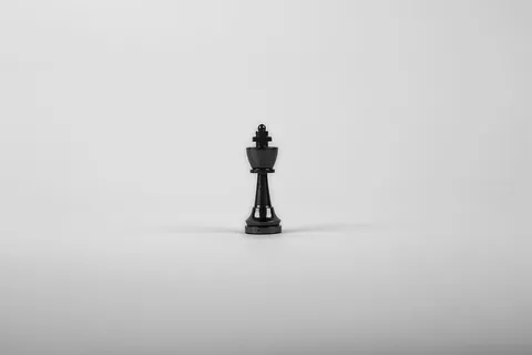 黑白、国际象棋、棋子、小雕像、国王、雕塑、阴影、单人 黑白、国际象棋、棋子、小雕像、国王、雕塑、阴影、单人