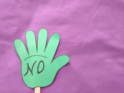 粉色, 室内, 艺术和工艺, 创造力, 情感, 积极情绪, 西方文字, 通讯