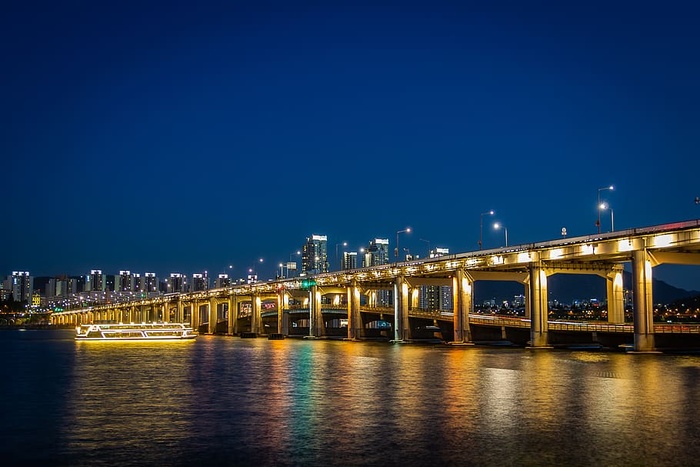 夜晚，星上公寓，大桥，城市，天际线，市中心，河流，夜晚