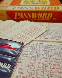 游戏，密码，挑战，对手，策略，拼写，年份，单词