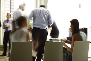 亿万富翁行，女人，男人，功能，幽灵，曝光过度，香槟，品尝