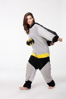 卡通睡衣，onesies，绿色，单人，工作室拍摄，全长，白色背景，运动