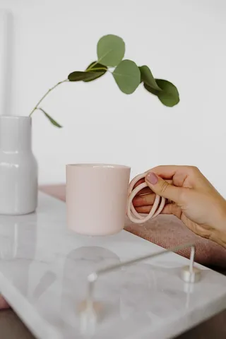 大理石白色托盘，银色手柄