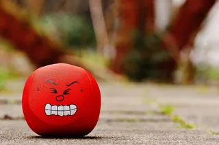 红色，表情玩具，灰色，人行道，微笑，愤怒，邪恶，酸味