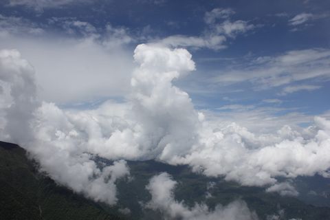 云-天空，天空，自然之美，风景-自然，宁静，宁静的场景，天，自然