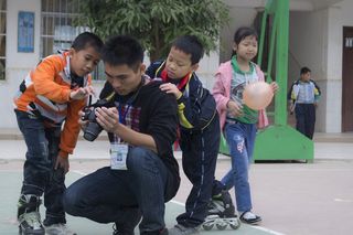 学生，支持教育，搬迁，儿童，男孩，人群，男性，女孩